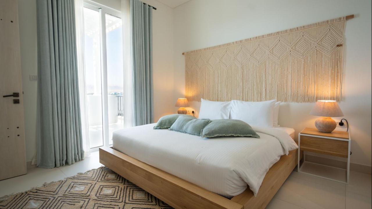 Cloud 7 Residences Ayla Aqaba Ngoại thất bức ảnh A bedroom at the hotel
